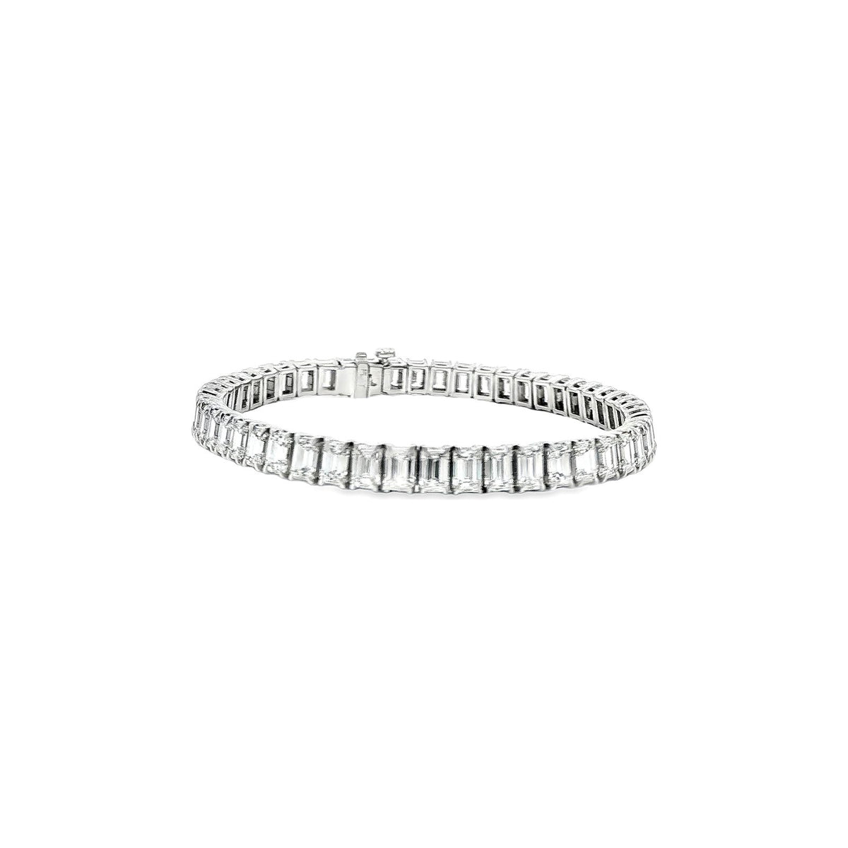 15.62 CT. GIA Certified Emerald Cut Diamond Tennis Bracelet in Platinum view 2