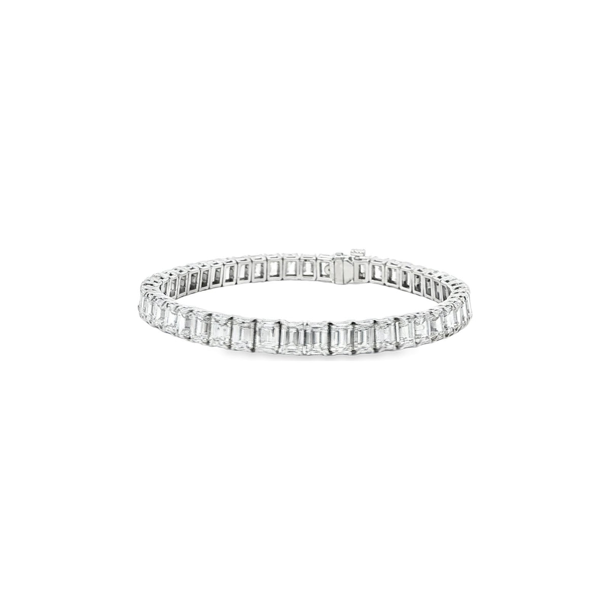 19.10 CT. GIA Certified Emerald Cut Diamond Tennis Bracelet in Platinum view 3