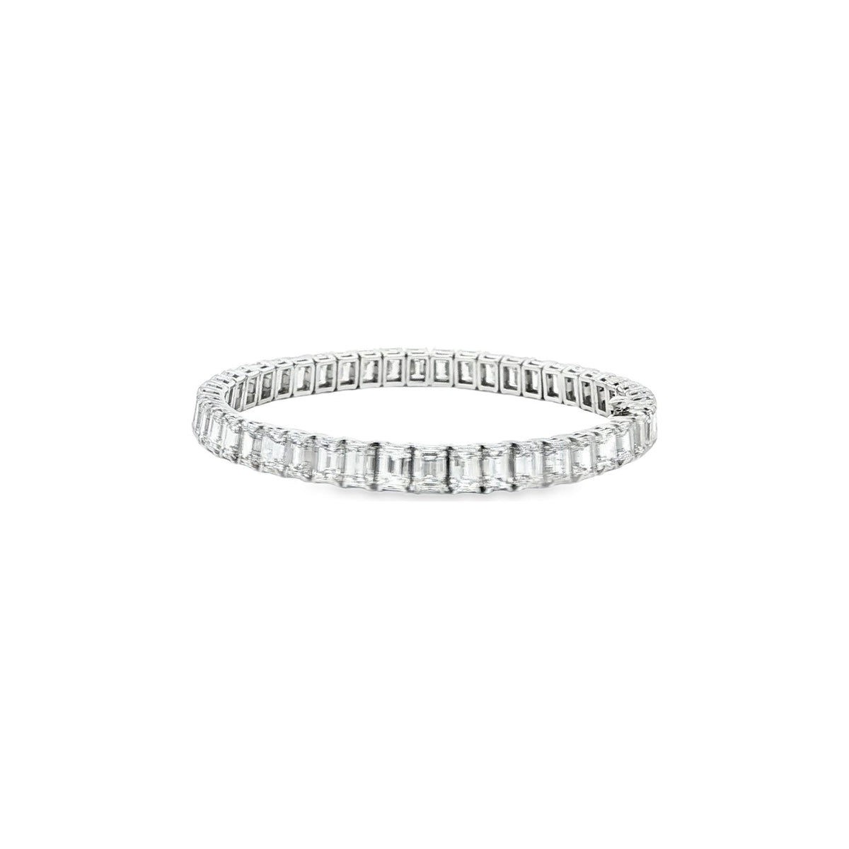 19.10 CT. GIA Certified Emerald Cut Diamond Tennis Bracelet in Platinum view 4