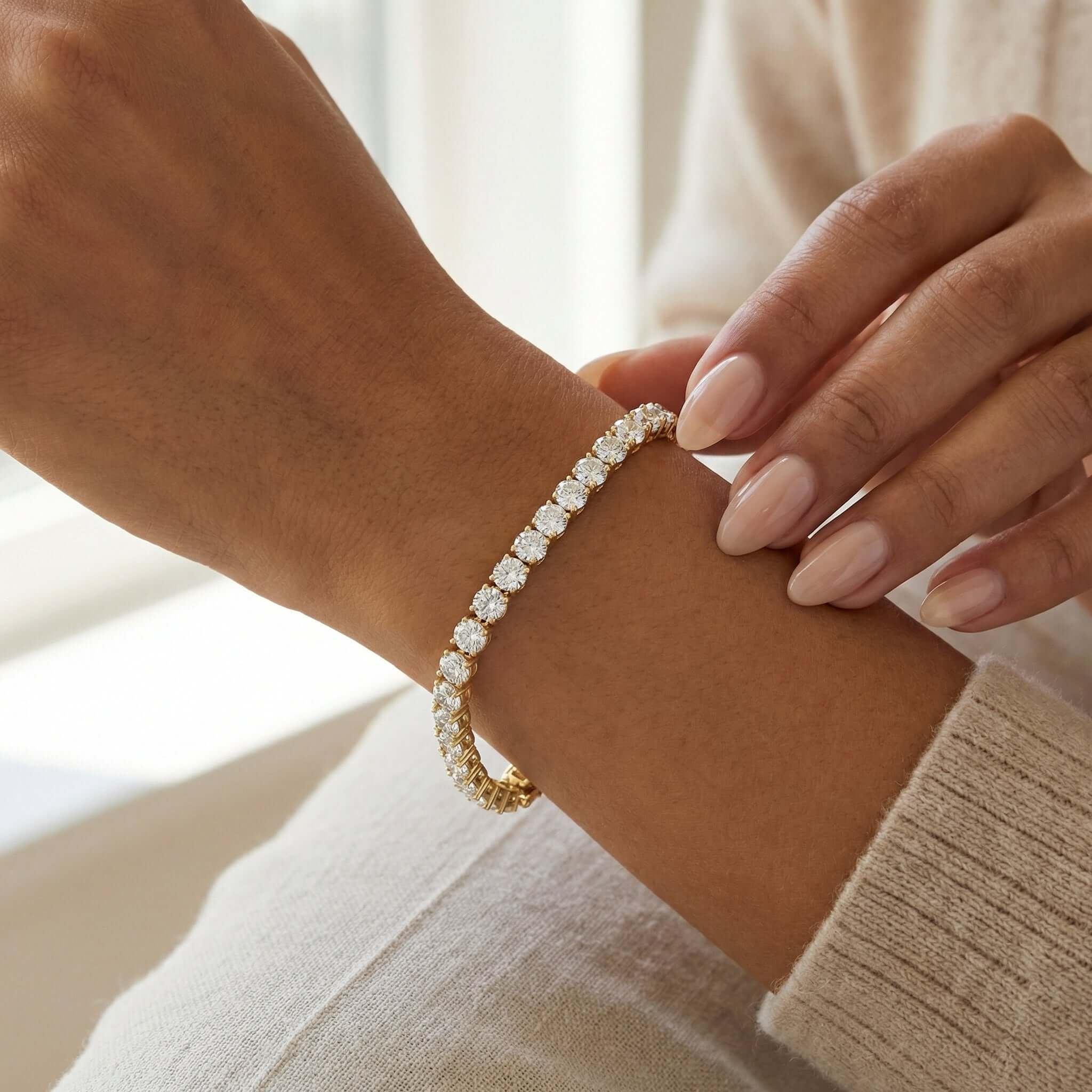 10.01 CT. Round Brilliant Diamond Tennis Bracelet in 14K Yellow Gold - BRACELET