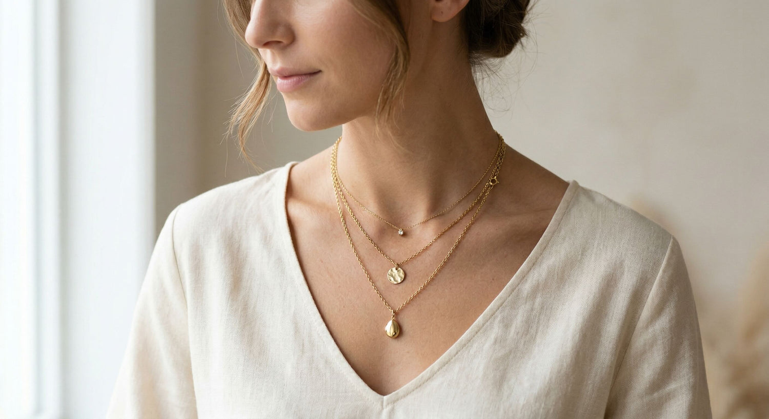 How to Layer Necklaces: 5 Foolproof Formulas