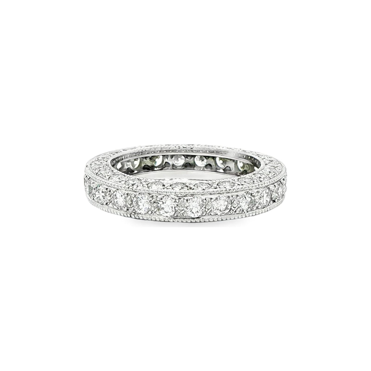 2.49 CT. Round Brilliant Pavé Diamond Eternity Band in Platinum